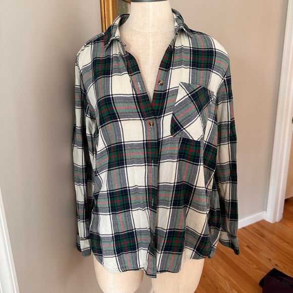 AE boyfriend fit flannel - Picture 1 of 4